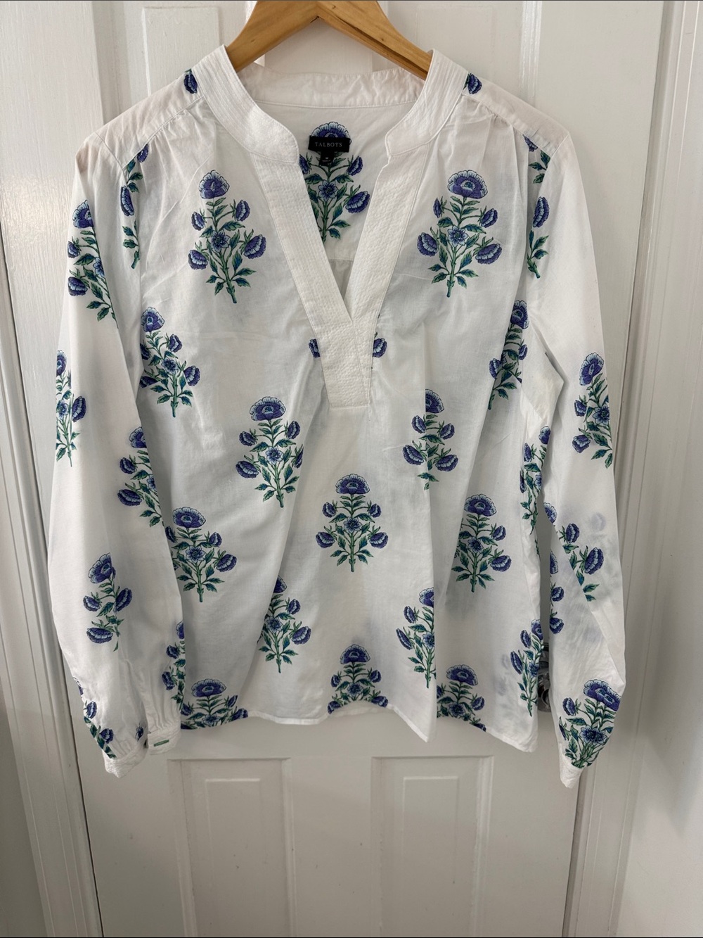 Talbots White Cotton Popover Blouse Blue & Green Floral pattern
